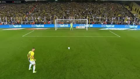 Edin Dzeko scores from the Penalty