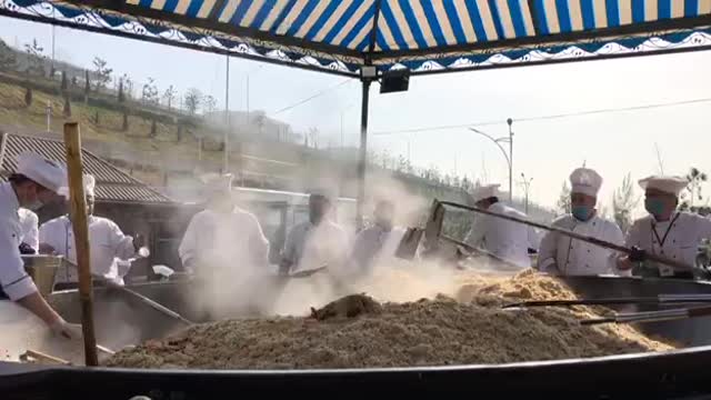 25 tons of pilaf were cooked in Uzbekistan