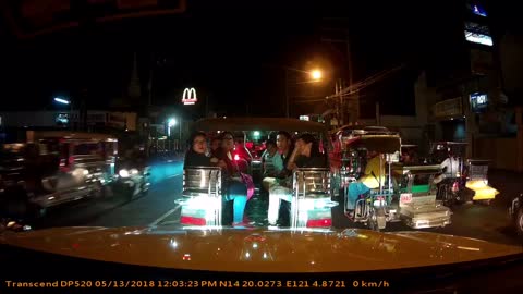 Bold Cell Phone Theft in Philippines