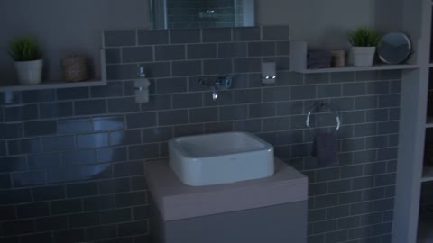 bathroom slow pan raw 3