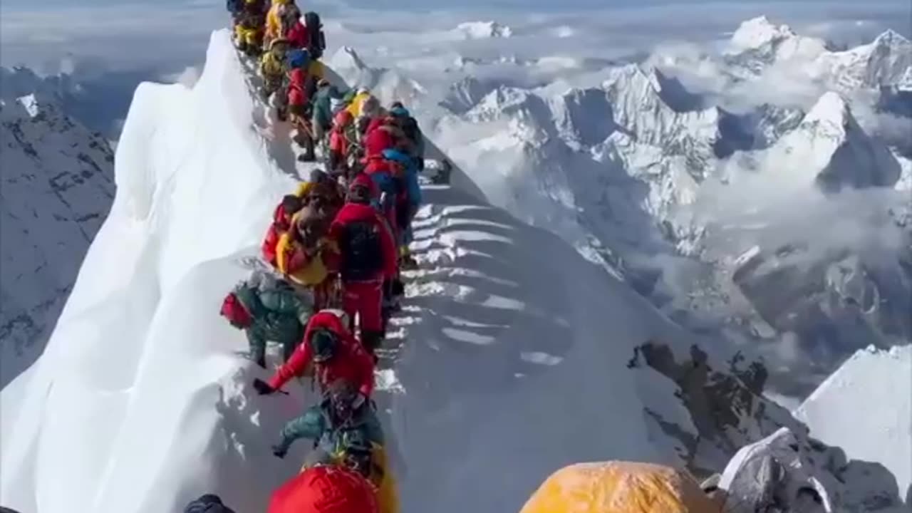 traffic jam Mount Everest people the world