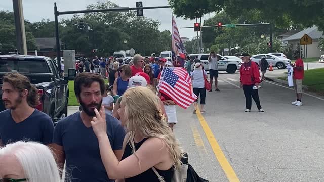 Trump Rally Sarasota Lines “ i’ll make you famous” Lol