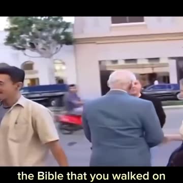 Buzz Aldrin Will NOT Swear On The Bible He Walked On The Moon