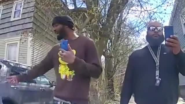 Police detain 8-year-old over bag of chips