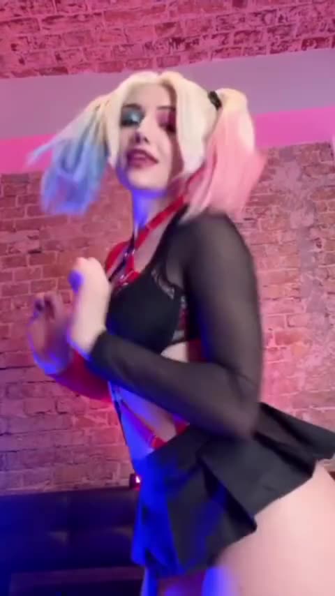 Hot TikTok Girl - Short 61