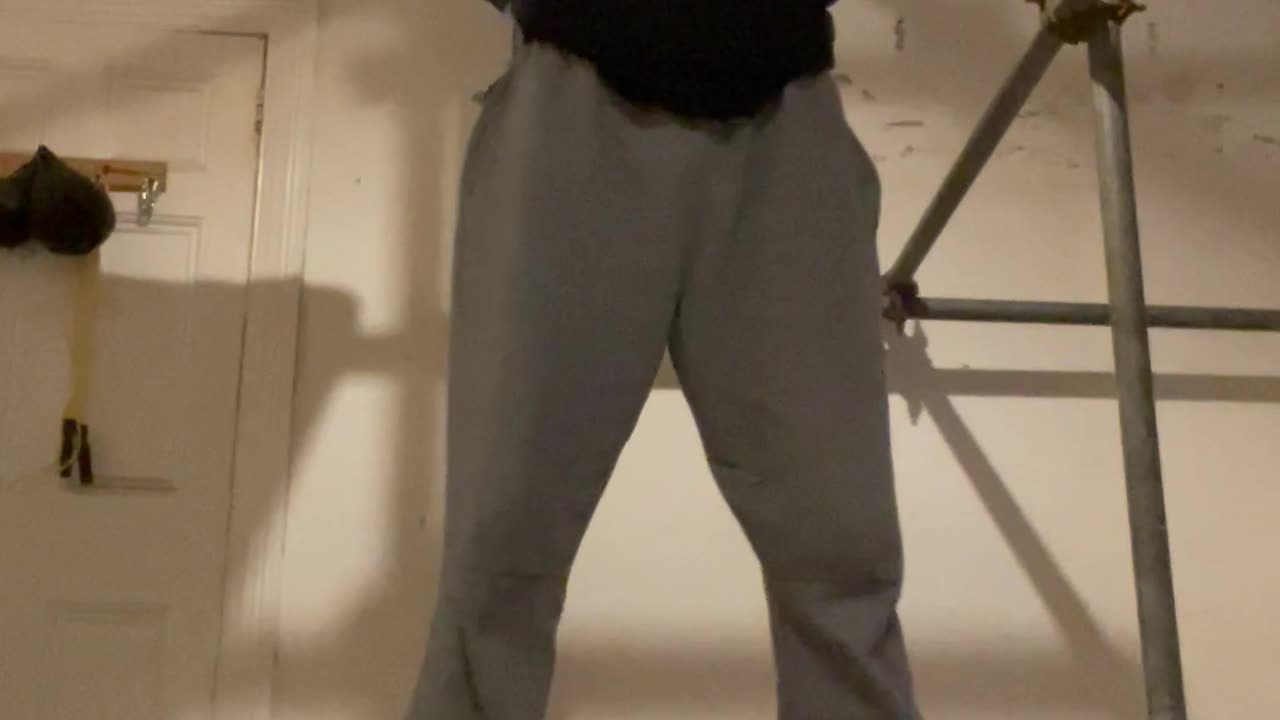 100 Squats - Copy Submission #1