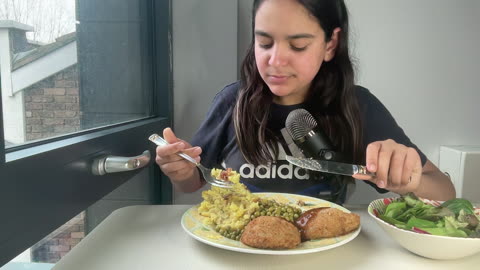 ASMR Chicken Kiev And Mash Potatoes Mukbang