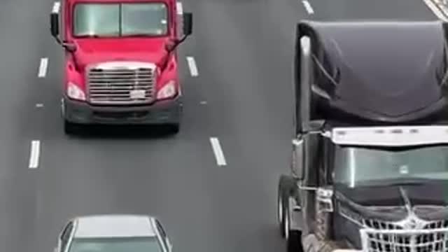 Amazing sight of USA truckers heading to DC capital hill