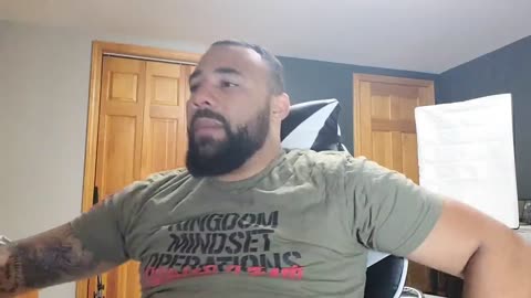 THIS IS CRAZY. SHE OPENLY TALKS ABOUT NEW WORLD ORDER. WAKE UP!