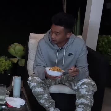 Ear Me Out Ep.18: Rating JolliBee