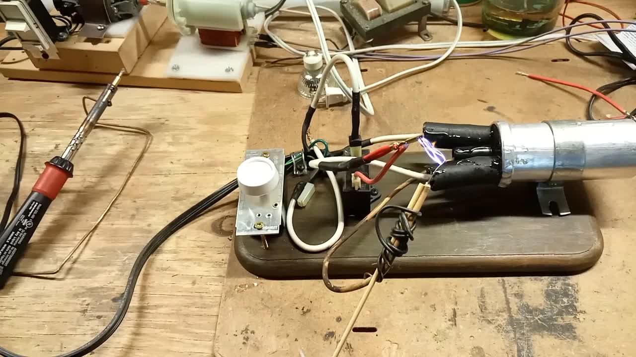 HIGH VOLTAGE!! power supply using ignition coil AWESOME!!