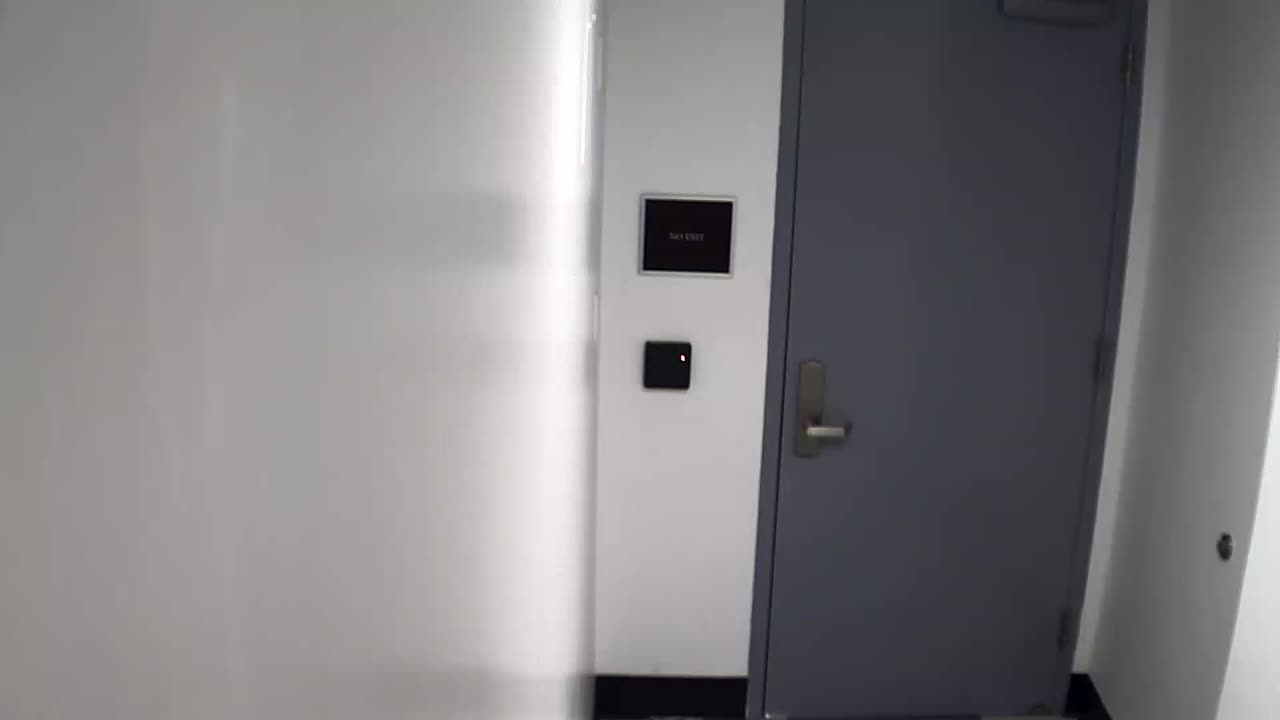 6144RHOBG2G201ABStairwayLobbyEntry_2021-01-06_17h20min02s960ms.mp4