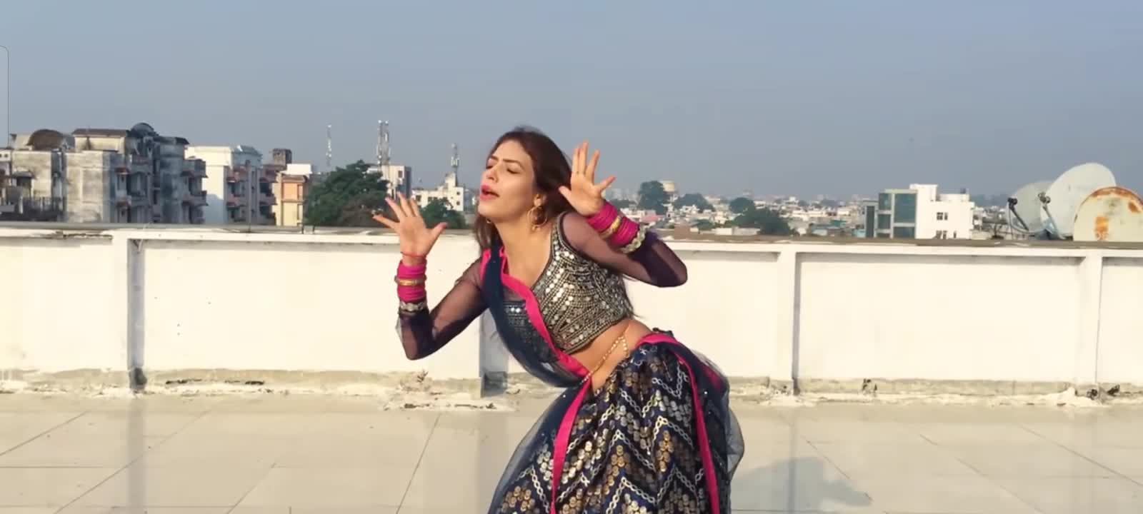 Chundadi song dance// Ruchika jangid new song//dance with alisha