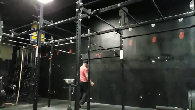 Slow MO bar muscle ups