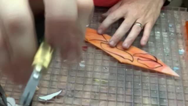 Cutting snake hair