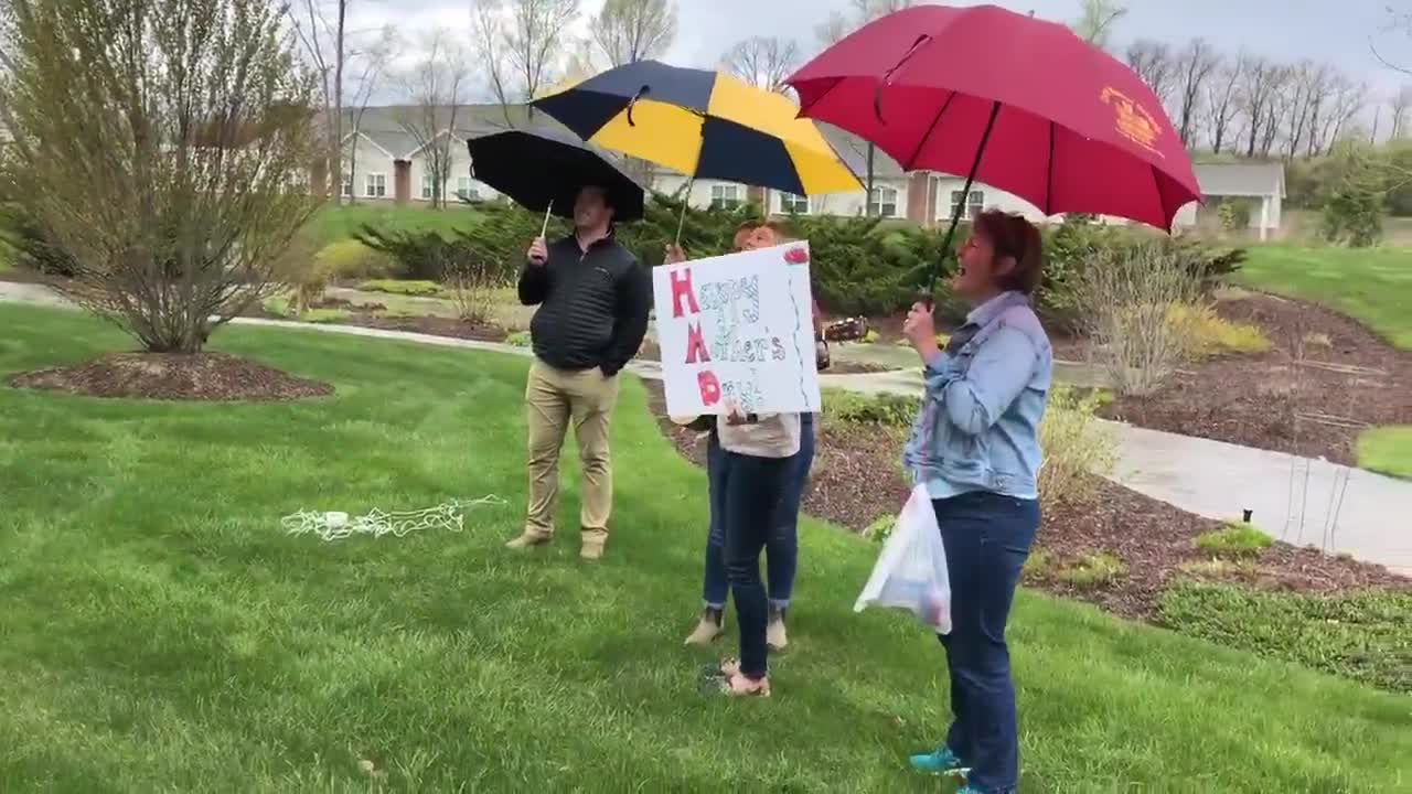 Family visits their grandmother at living facility for Mother's Day