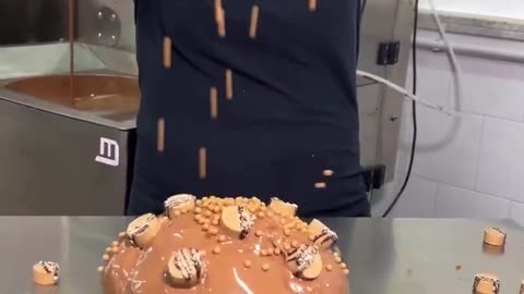 Caramel panettone [📹 dolcicreazionicioccolato]