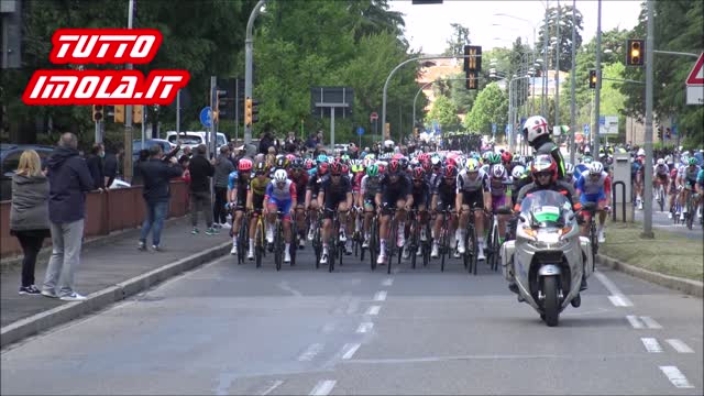 Passaggio Giro d'Italia a Imola