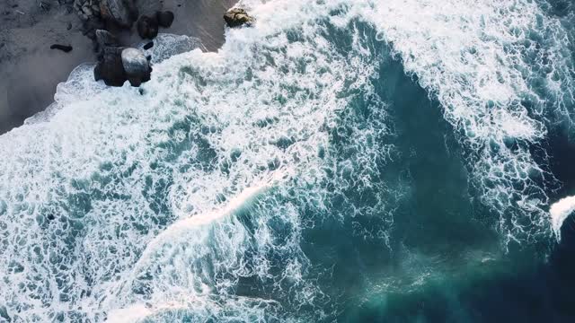 rone-view-of-big-waves-rushing-to-the-shore