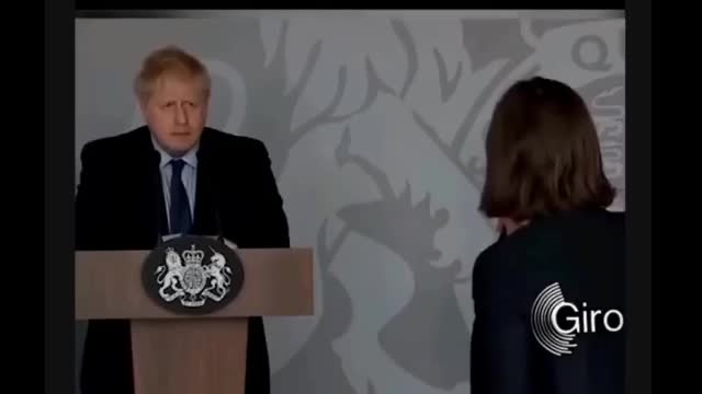 journalist confronts the prime minister of England