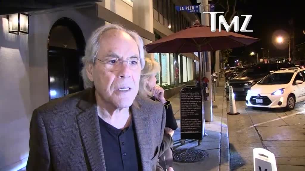 Robert Klein Shouts Down Trump Supporters With Falsehoods!