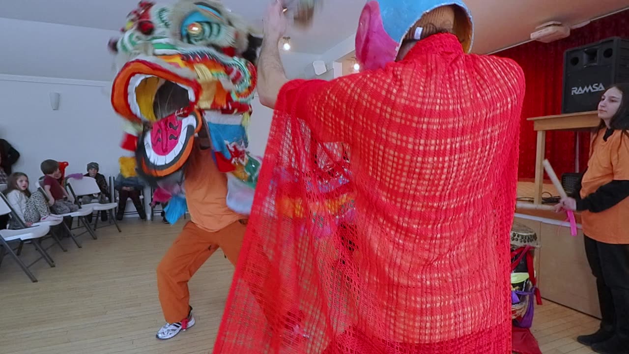 Kootenay Lion Dancers - Dragon Dance