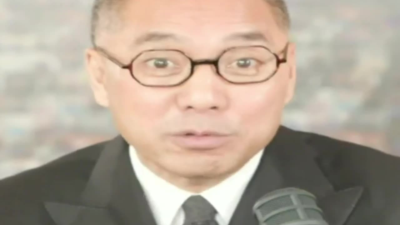 20211210文贵先生直播： #血缘关系 就是生殖器关系，所有血缘关系都来自于没有血缘的关系，否则就是乱伦！人与人最重要的是 #感情，是时间、事儿处出来的。