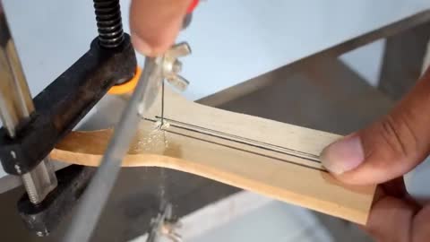 Cut a strip in the center of the shank of the mold