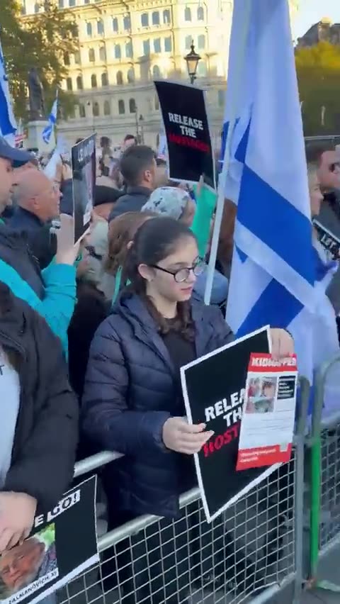 Peaceful rally by Jewish community with families and supporters of hostages Of Hamas