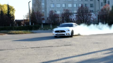 Ford Mustang burnout