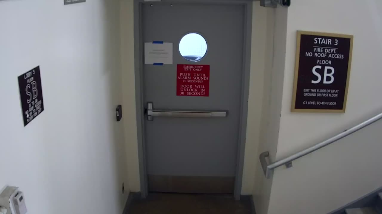 6164RHOBSBRSBST3StairwaySide_2021-01-06_04h40min01s810ms.mp4