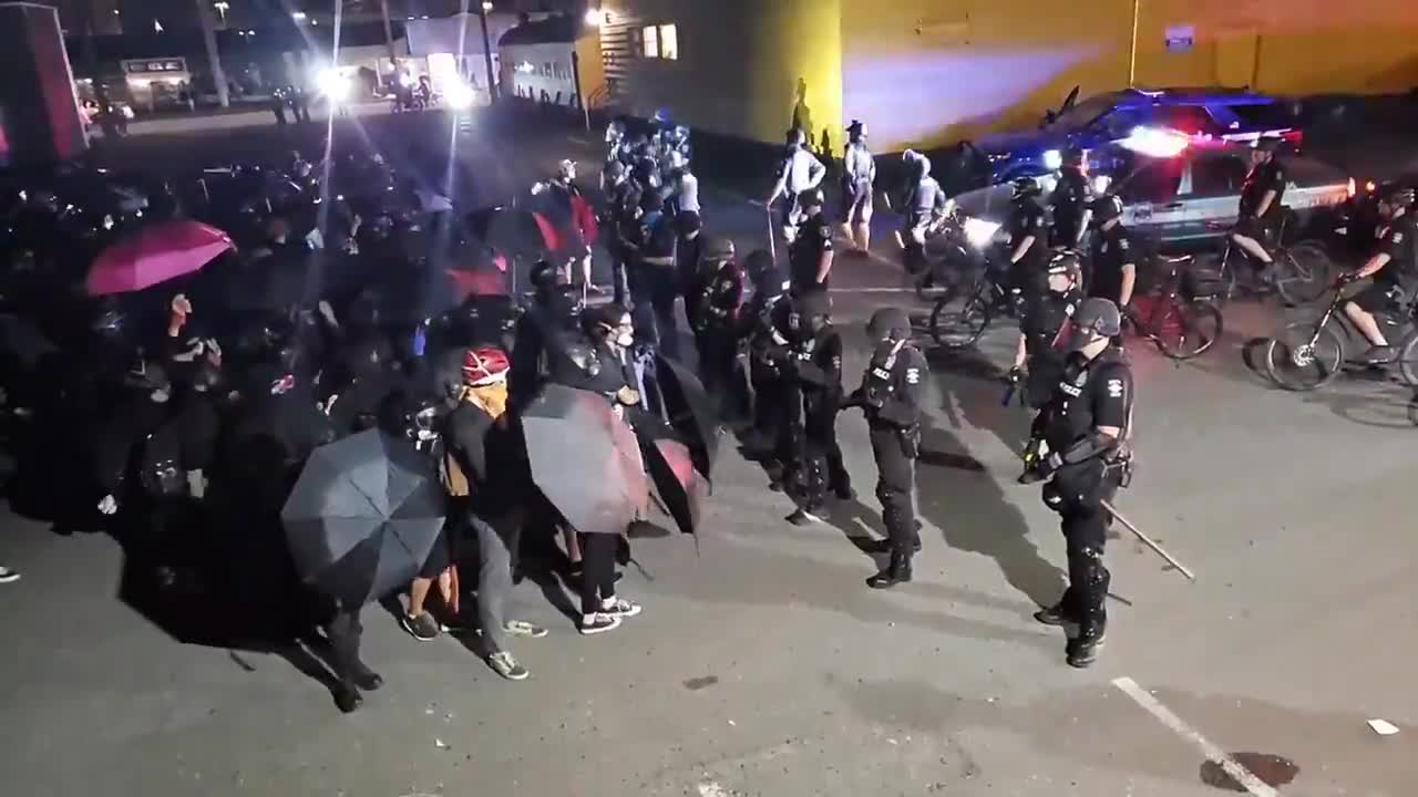 BLM & Antifa Riots 2020 - 2020-08-17-05-09-49--Seattle.mp4