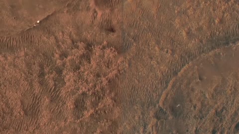 Mars rover spots spacecraft wreckage.