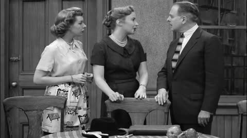 Honeymooners E25 (Pardon my Glove)