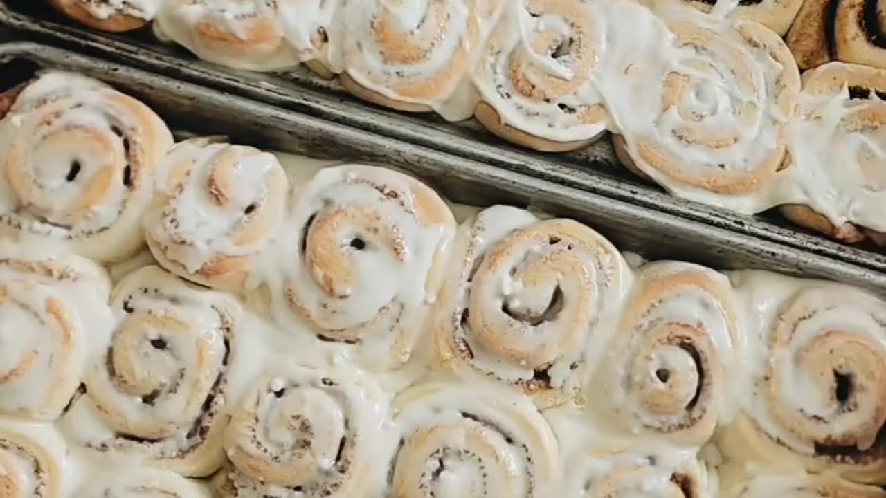 Icing Homemade Cinnamon Rolls