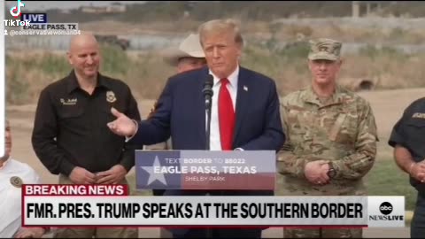 Trump visits the border