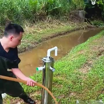 Filtering water in just seconds #USA #Canada #Germany #Viral #Trending