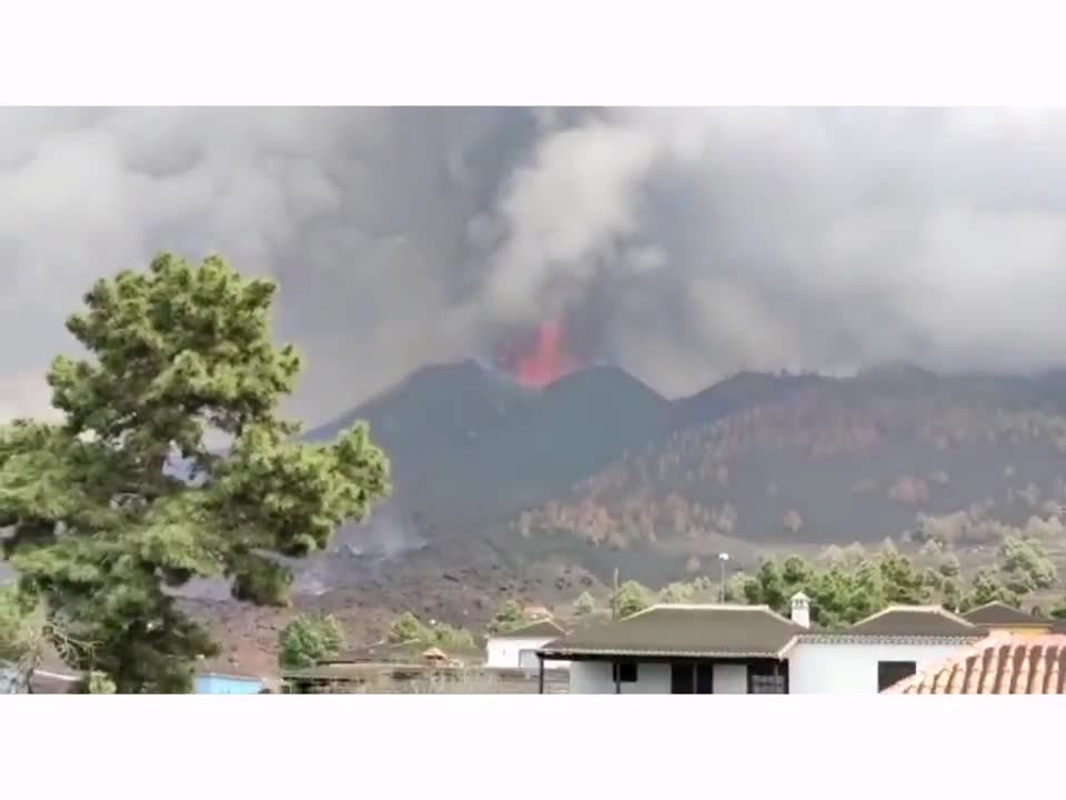 New Volcanic Explosion at La Palma Volcano 9-24-2021