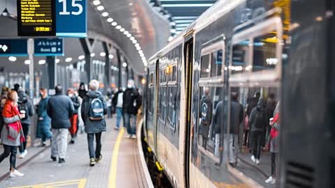 Season ticket boost for part-time rail commuters to encourage return to train travel