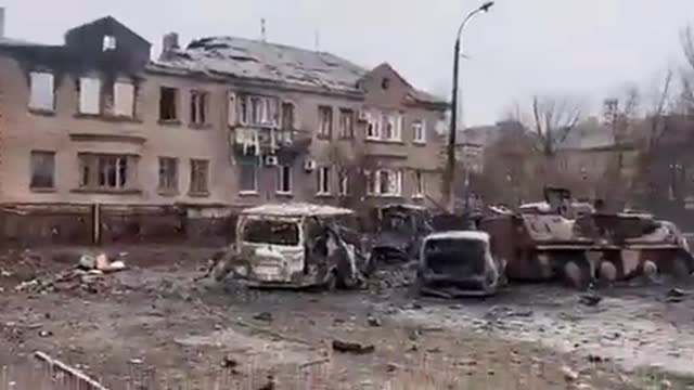 Scenes of the destruction left by the Russian bombing of Mariupol