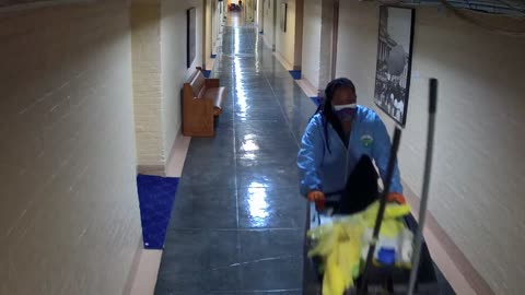 Camera0006USCSBAST50Hallway_2021-01-06_Starting_at_23h40min02s447ms.mp4