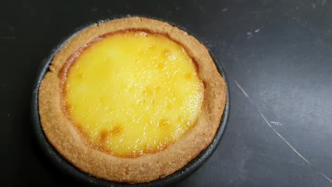 Freshly made egg tart