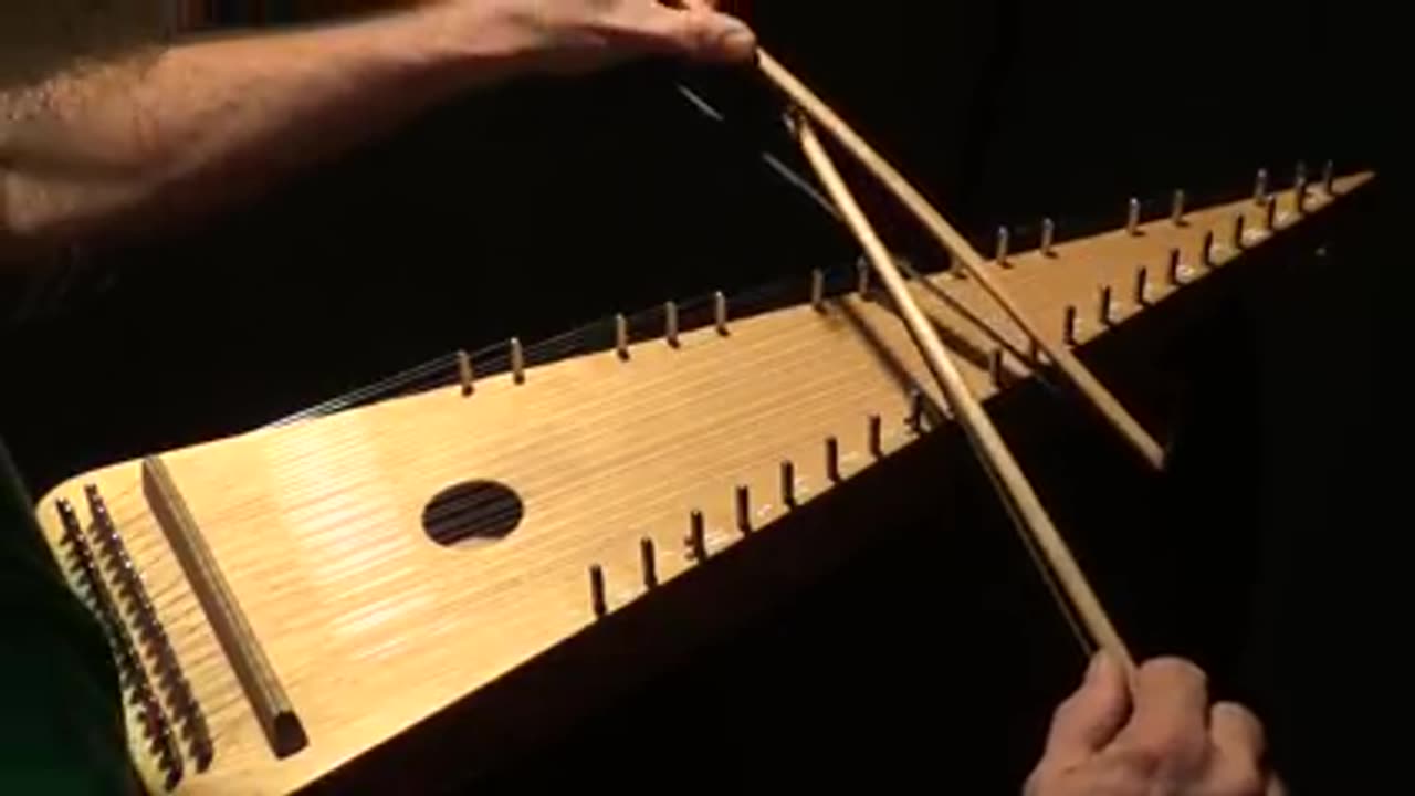 ABSOLUTELY MUSIC TO THE EARS “GREENSLEEVES” ON BOWED PSALTERY