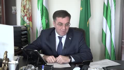 Интервью с Ахрой Квеквескири