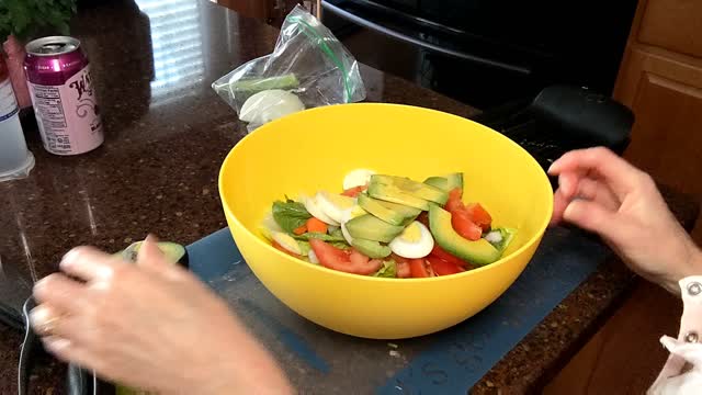 Quick Salad - Pampered Chef