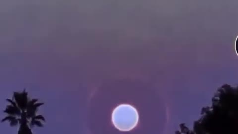 Video of the sun exploding from the earth, really scary 😱😱😱