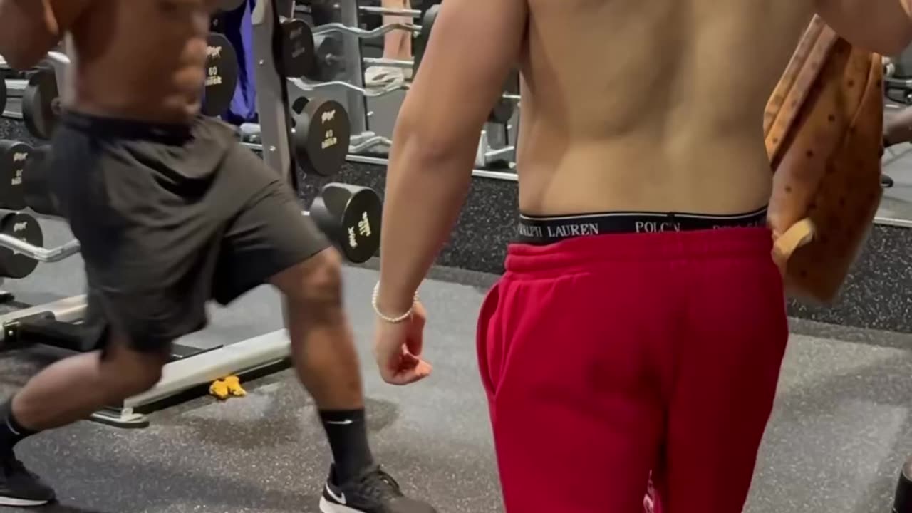 Chicken Legs Prank (Gone Wrong) 😱🚨