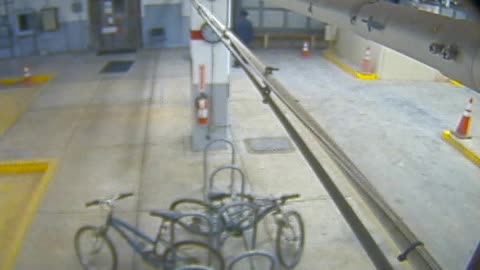 3134RHOBG2GarageEntrance_2021-01-06_18h00min03s320ms.mp4