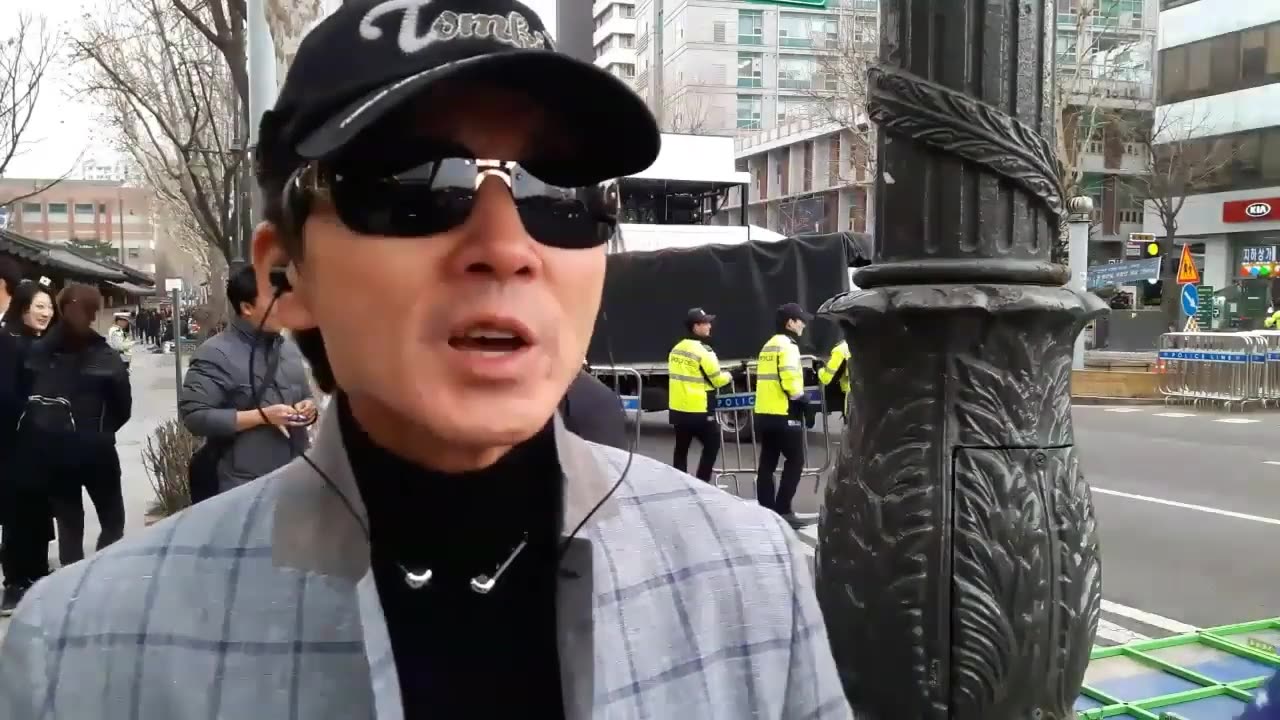 20190315_V3_S05(J1Opu9W5j_Y)국민을 우롱하고 선동하는 촛불을 혼내주는 호남선 아저씨