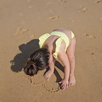 She made a heart❤️🥰